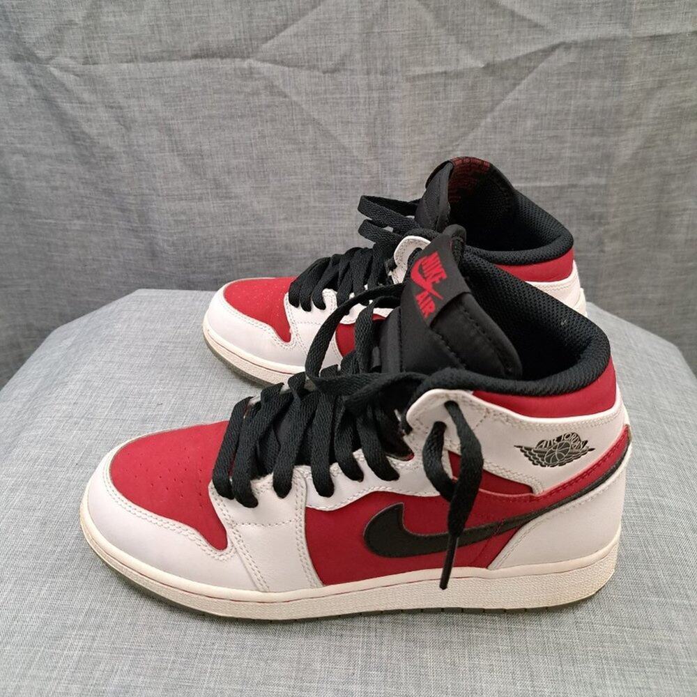 %Nike Air Jordan 1 Mid GS size 4.5y RARE vi Carmine 2014 / AJ10